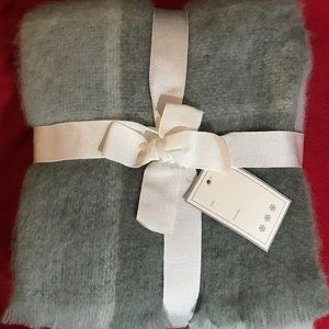 INDIGO Home luxury Italian throw